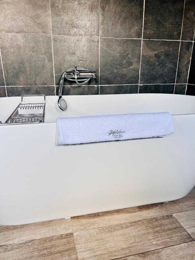 Signature Boutique Guesthouse Μαούν Εξωτερικό φωτογραφία